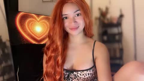 NICOLE online show from October 2025 11:00:01 AM