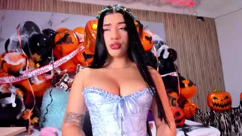 Snapshot of nicolee19_ chatting on October 2025 11:11:02 AM nicolee19_ online show from October 2025 11:11:02 AM