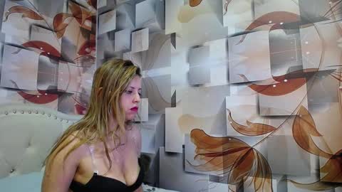 nicolee millerr online show from January 2025 03:18:02 PM