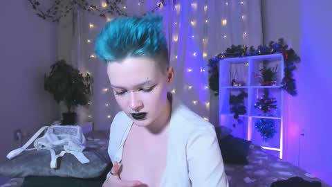Nicole online show from December 2024 11:40:02 PM