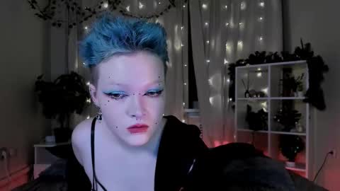 Nicole online show from December 2024 08:32:01 PM
