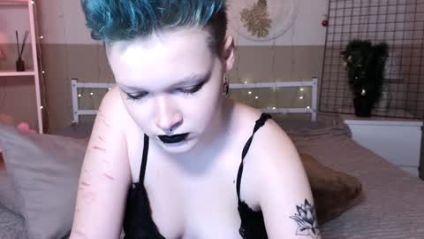 Nicole online show from December 2024 06:37:02 AM