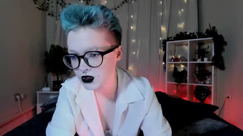 Nicole online show from January 2025 08:37:01 PM