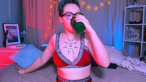 Nicole online show from January 2025 11:32:01 PM
