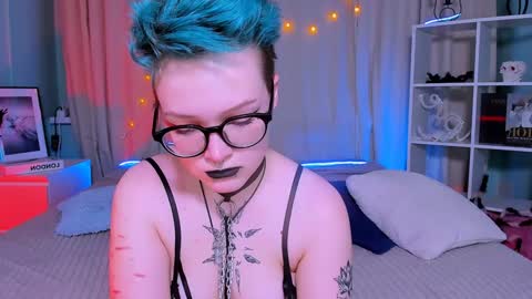 Nicole online show from January 2025 03:37:02 AM