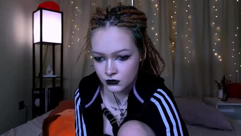 Nicole online show from February 2025 11:38:02 AM