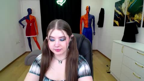 nicolefoxery online show from January 2025 06:21:01 PM