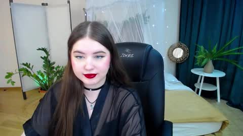 nicolefoxery online show from February 2025 06:45:01 PM