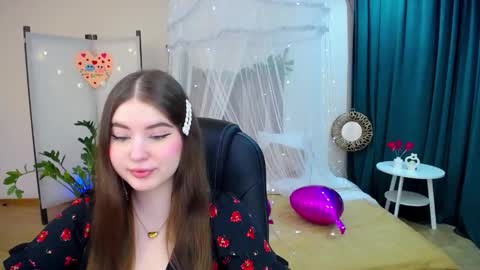 nicolefoxery online show from February 2025 10:22:01 AM