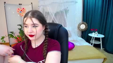 nicolefoxery online show from February 2025 06:32:02 PM