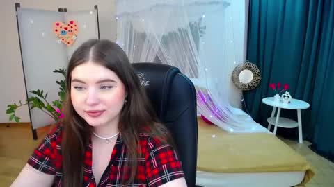 nicolefoxery online show from February 2025 09:45:02 AM