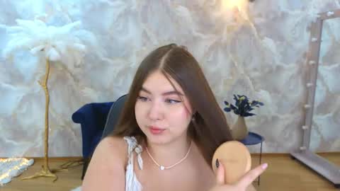 nicolefoxery online show from September 2025 03:28:02 AM
