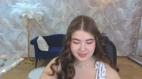 nicolefoxery online show from September 2025 03:20:01 AM