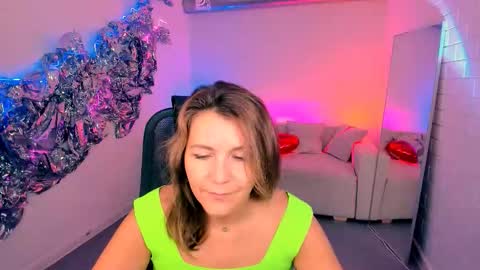 Snapshot of nicolehits chatting on October 2025 05:17:02 AM nicolehits online show from October 2025 05:17:02 AM