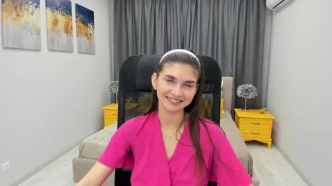 nicolewerti online show from February 2025 07:40:02 AM