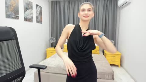nicolewerti online show from February 2025 07:35:01 AM