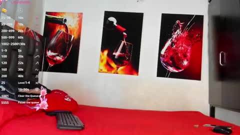 nicolle_hanks1 online show from October 2025 11:46:02 PM