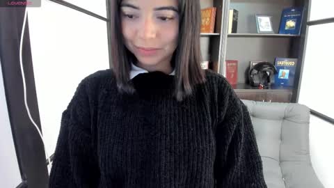 NicolRoss online show from September 2025 12:50:02 PM