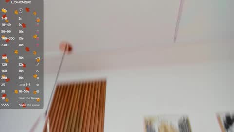 Nicol online show from November 2025 11:10:02 AM