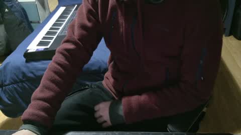 Julian online show from December 2024 12:26:01 PM