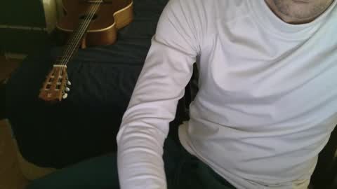 Julian online show from February 2025 11:23:02 PM