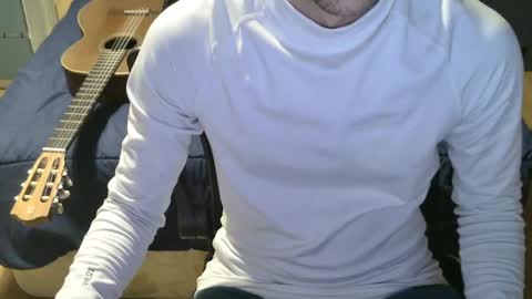 Julian online show from March 2025 04:32:02 PM