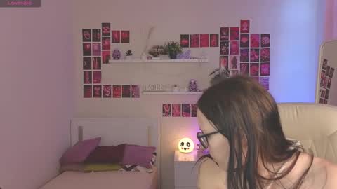 Kate online show from September 2025 12:53:01 PM