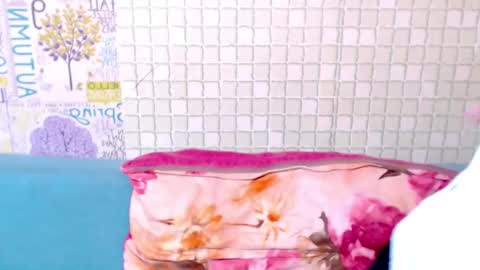 Snapshot of night_shine chatting on January 2025 11:48:02 PM night_shine online show from January 2025 11:48:02 PM