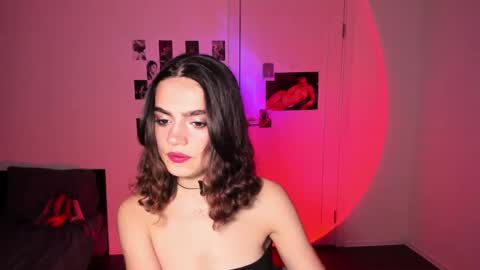 Daisy online show from October 2025 03:13:01 PM