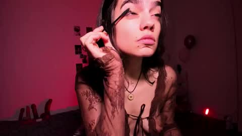 Daisy online show from November 2025 10:03:02 AM