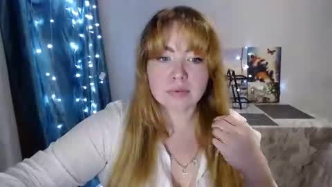 nightlaura online show from January 2025 04:38:01 PM