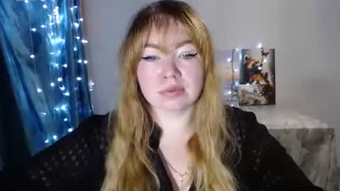 nightlaura online show from January 2025 09:51:01 PM