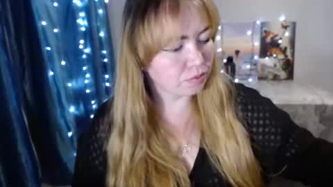 nightlaura online show from January 2025 04:19:01 PM