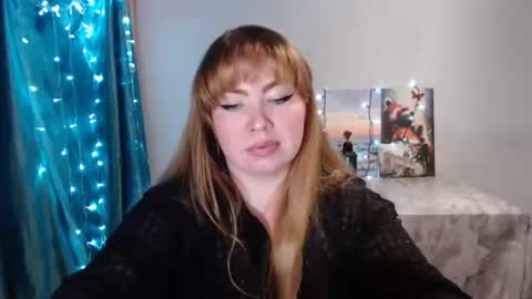 nightlaura online show from January 2025 10:34:01 PM