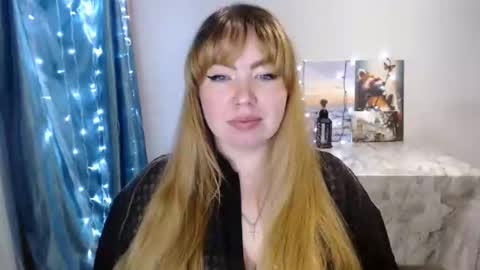 nightlaura online show from January 2025 01:45:01 AM
