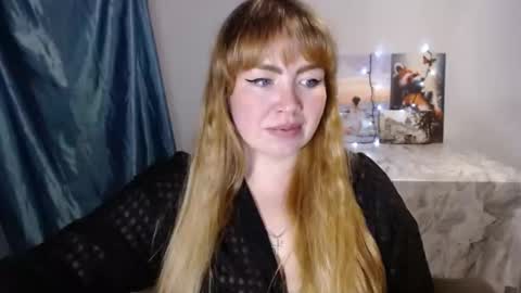 nightlaura online show from January 2025 01:57:02 AM
