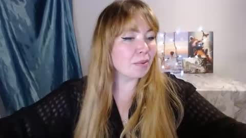 nightlaura online show from January 2025 05:42:01 PM