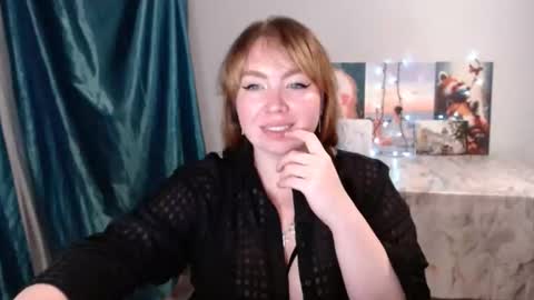 nightlaura online show from January 2025 07:07:01 PM