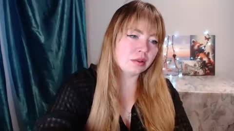 nightlaura online show from January 2025 04:41:01 AM