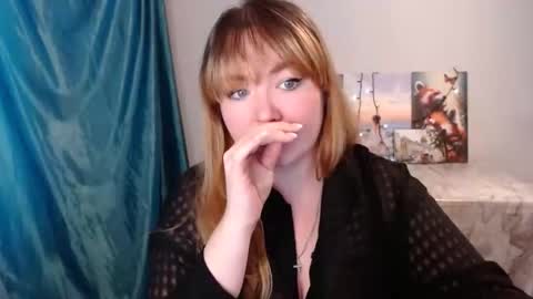 nightlaura online show from January 2025 06:05:02 AM