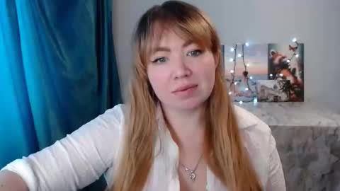 nightlaura online show from January 2025 07:25:02 AM