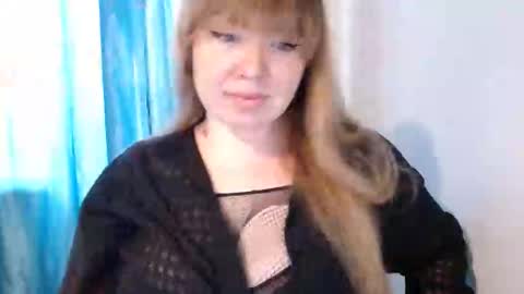 nightlaura online show from February 2025 10:34:01 AM