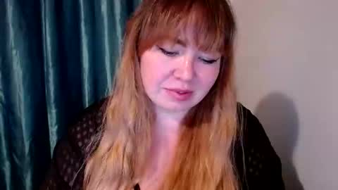 nightlaura online show from February 2025 06:45:01 PM