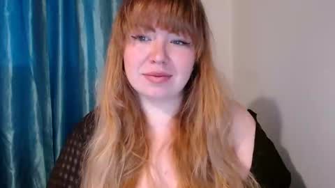 nightlaura online show from February 2025 03:25:01 AM