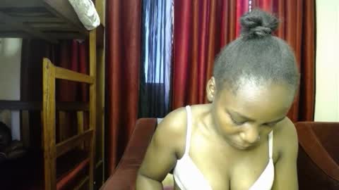 Snapshot of nightnurse_xx chatting on October 2025 10:38:01 AM Tina online show from October 2025 10:38:01 AM