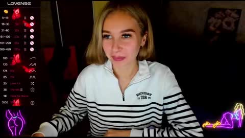 nigo_nika online show from December 2024 02:09:01 PM