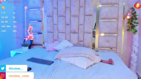 Niicoleta  online show from February 2025 12:20:02 AM