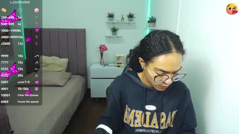          online show from January 2025 02:11:01 PM