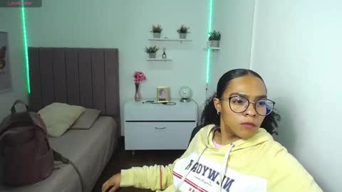          online show from February 2025 03:05:01 PM