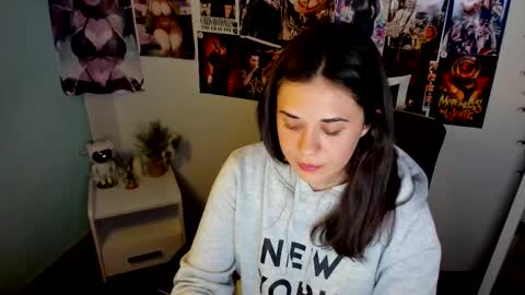 Nika online show from September 2025 06:55:01 PM